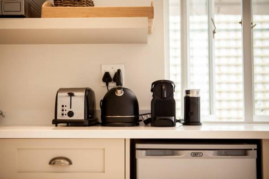 33 Strawberry Lane - Studio And Cottage Cape Town Room photo